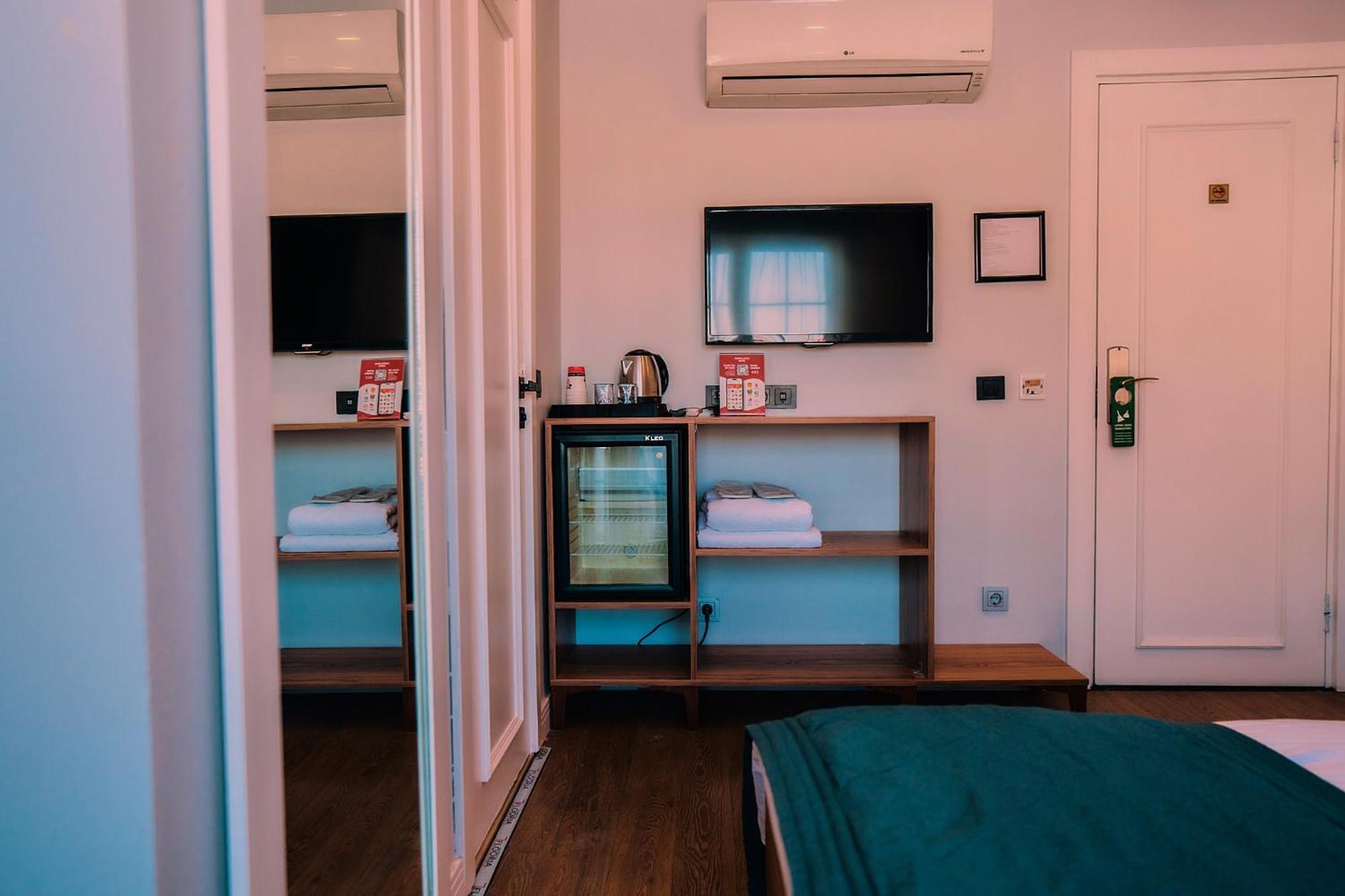 Taksim Santa Lucia Otel *